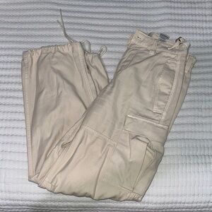 Aritzia Cream Cargo Pants